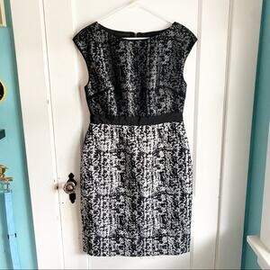 Adrianna Papell Metallic Cocktail Pencil Dress Shimmer Unique Silver Black 8